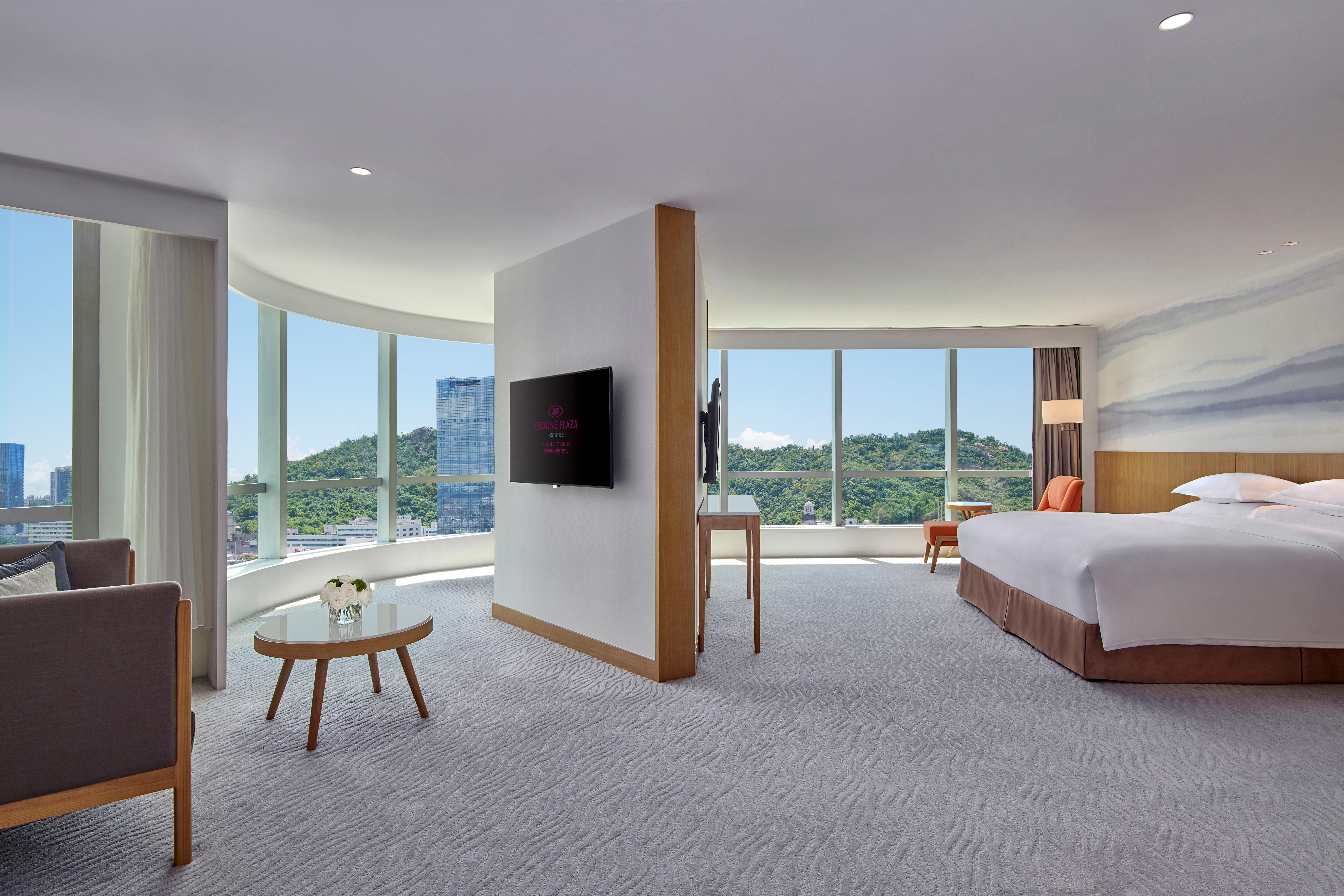 Crowne Plaza Zhuhai City Center By Ihg - Offers Free One-Way Shuttle To Chimelong Ocean Kingdom Exterior foto
