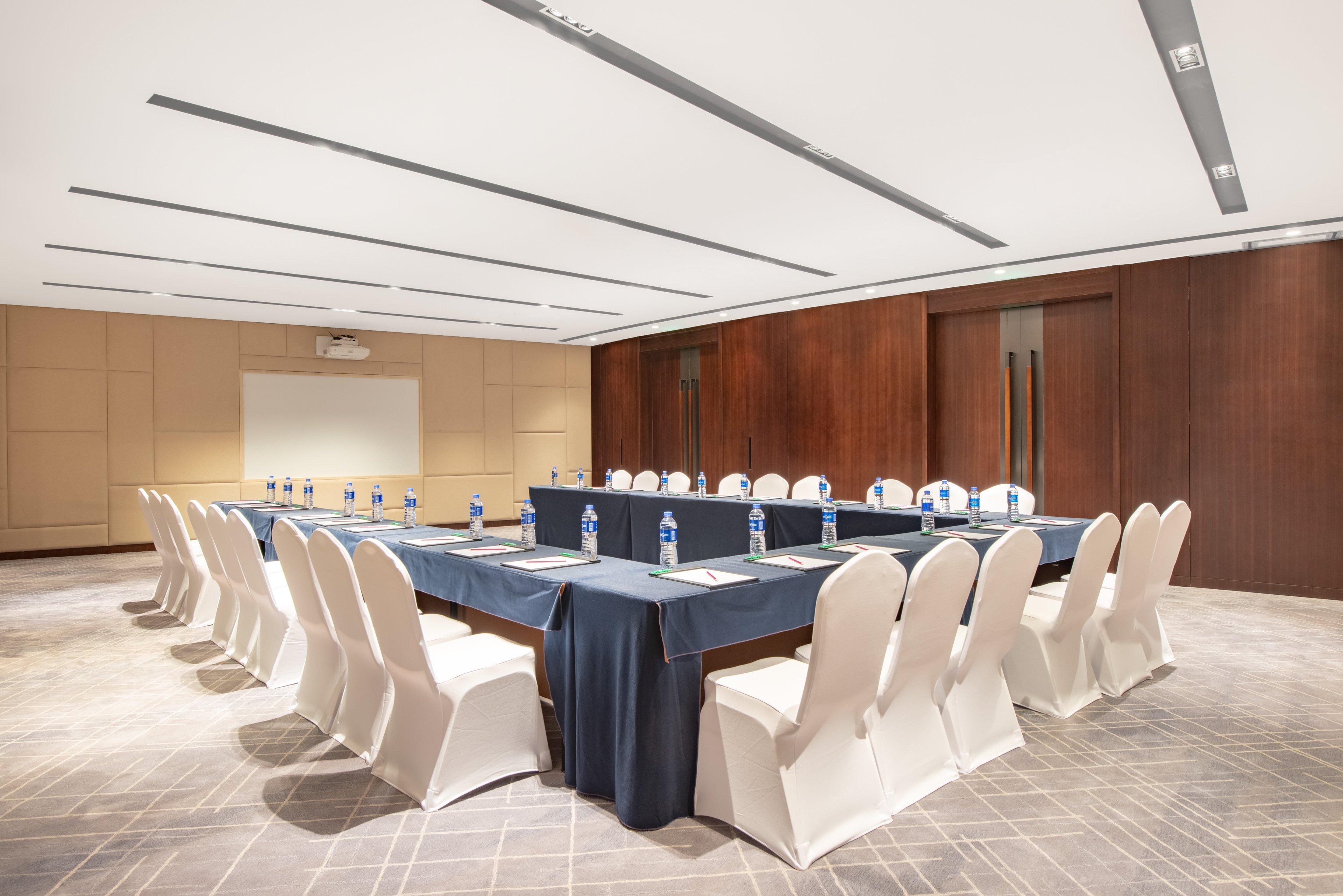 Crowne Plaza Zhuhai City Center By Ihg - Offers Free One-Way Shuttle To Chimelong Ocean Kingdom Exterior foto